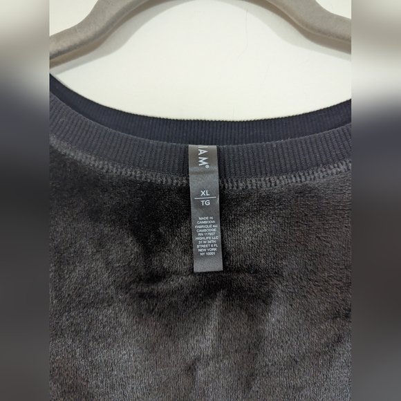 Softest Lounge Long Sleeve you-could-ever-imagine s: XL - Picture 6 of 8